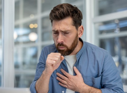 16 évig köhögött a férfi – kiderült, egy apró játék közlekedési bója lapult a tüdejében című cikk nyitóképe