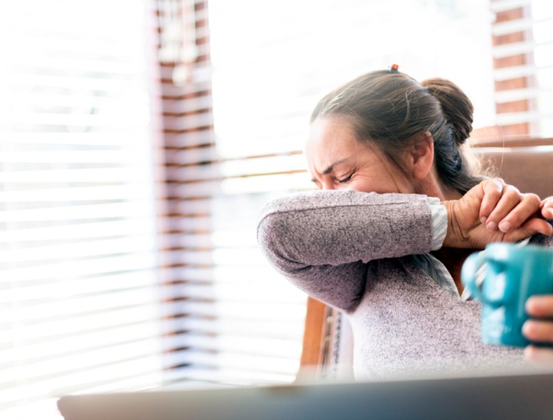 koronavírus, covid-19, koronavírus tünetei, teszt, köhögés