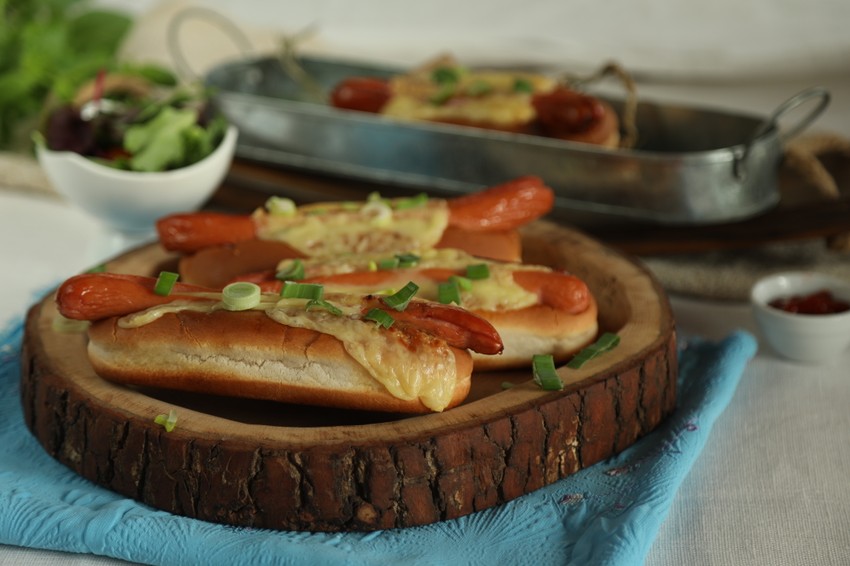 Sütőben sült hotdog