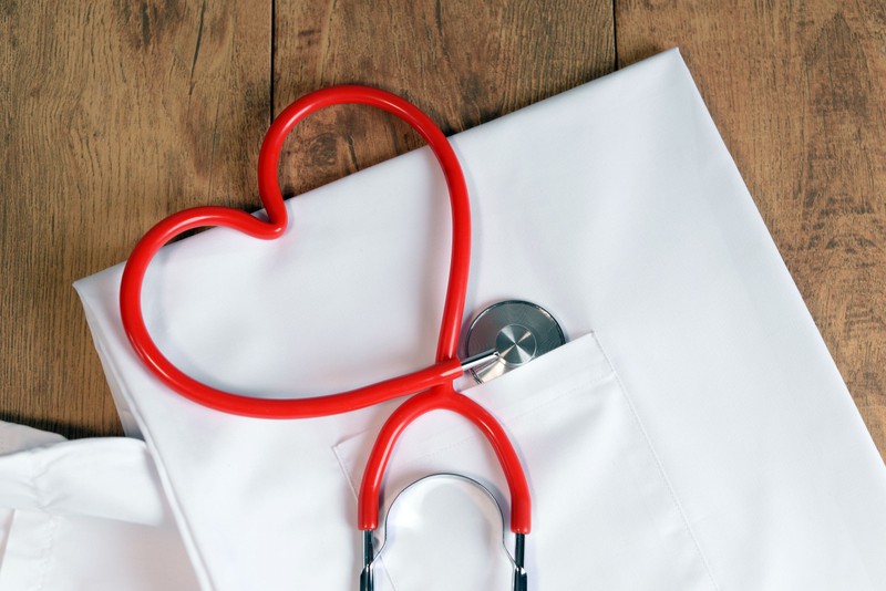 A szívbetegség 7 különös jele: ilyen bőrtünet is utalhat arra, ha romlik a szíve