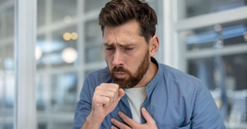 16 évig köhögött a férfi – kiderült, egy apró játék közlekedési bója lapult a tüdejében