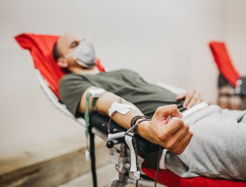 koronavírus, covid, véradás, pcr-teszt