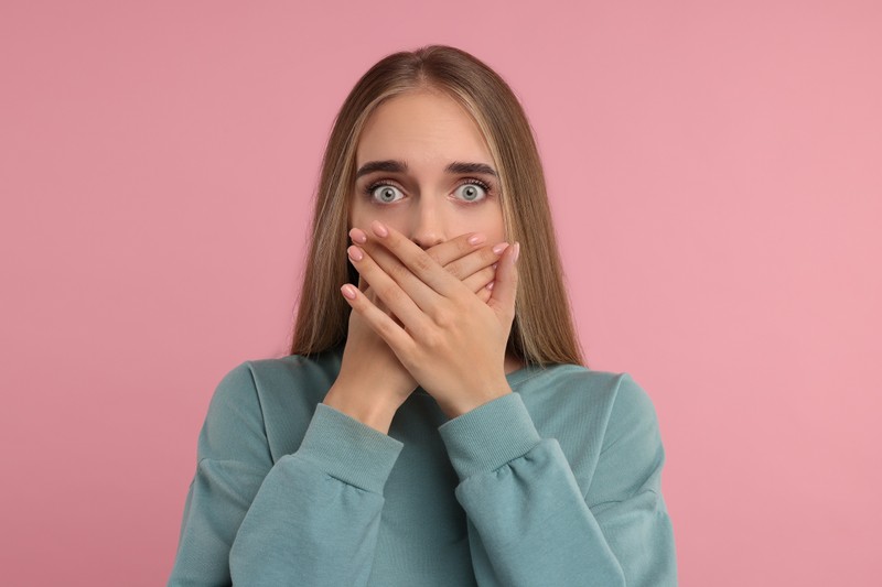 Orr- és szájtapaszok: hasznos vagy pénz- és időpazarlás a színes ragasztók alkalmazása?