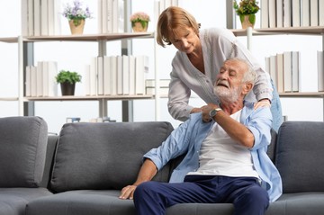 Mik a stroke tünetei, milyen jelek figyelmeztethetnek az agyvérzésre?