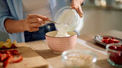 Napi egy pohár joghurt: hihetetlen, mit tesz a szervezetünkkel a tudomány szerint című cikk nyitóképe