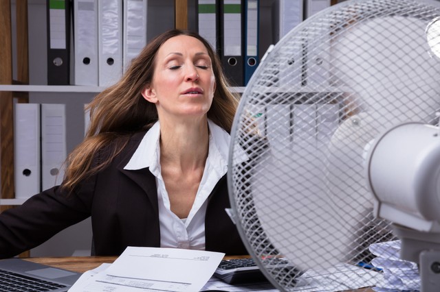 Érkezik a meleg pénteken: jön a migrénes fejfájás, fáradékonyság