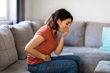 Ez a gyomorfekély 5 leglényegesebb tünete - az émelygés az egyik