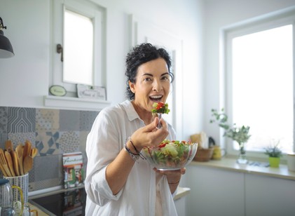 Miért olyan könnyű hízni a menopauza előtt és alatt, mit tehetünk ellene? című cikk nyitóképe