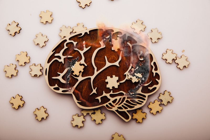 Parázsló SM: csendes állapotromlás zajlik a háttérben akkor is, ha a beteg tünetmentes