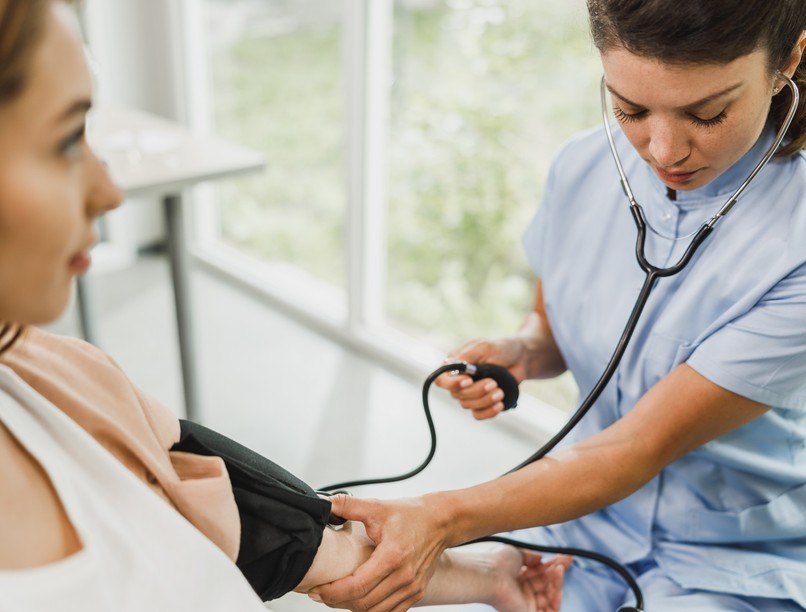 kontroll magas vérnyomás