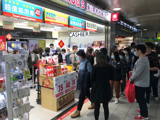 Nagyon gyorsan terjed a koronavírus Ázsiában, 2 naponta 1 millió új fertőzöttet azonosítanak