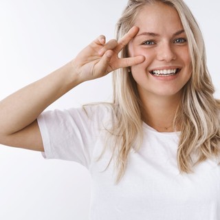 Egy nap alatt új fogak? A modern implantológia forradalma című cikk nyitóképe