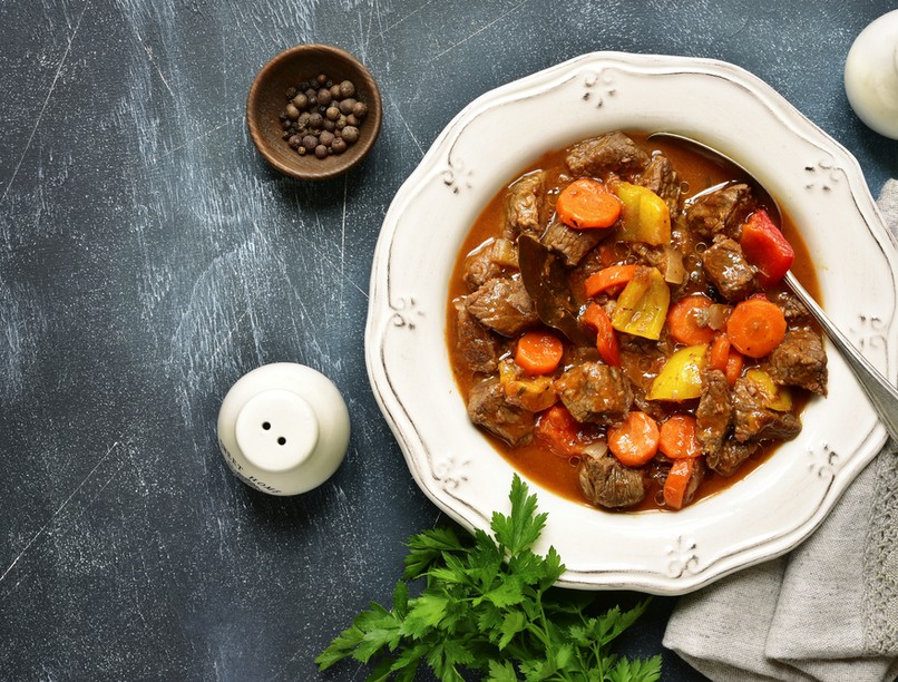 Fűszeres, gyömbéres sertéstokány recept ünnep