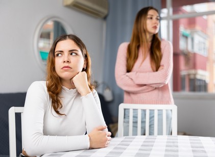 5 jel, ami arra utalhat, hogy valaki valójában nem kedvel minket című cikk nyitóképe