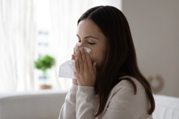 Tudta, hogy agyvíz is folyhat az orrunkból? Ilyenkor fordulhat elő