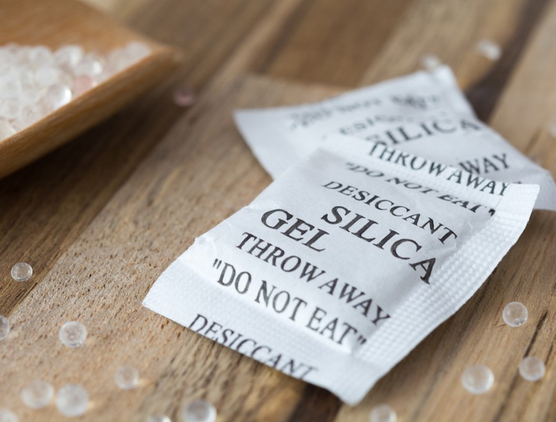páramentesítő zacskó tasak szilikagél mire jó