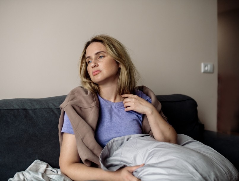 omikron, tünetek, poszt-covid, koronavírus, nehézlégzés, vérnyomás, fáradtság