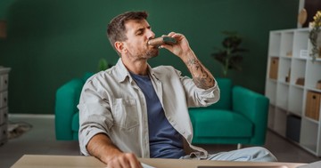 Kutatók szerint az ilyen szemszínnel rendelkezők nagyobb eséllyel válnak alkoholistává