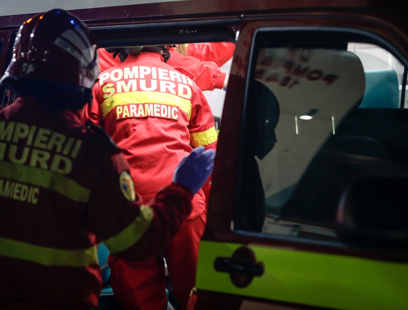 koronavírus, oltottak, covid-19, fertőzött, halál