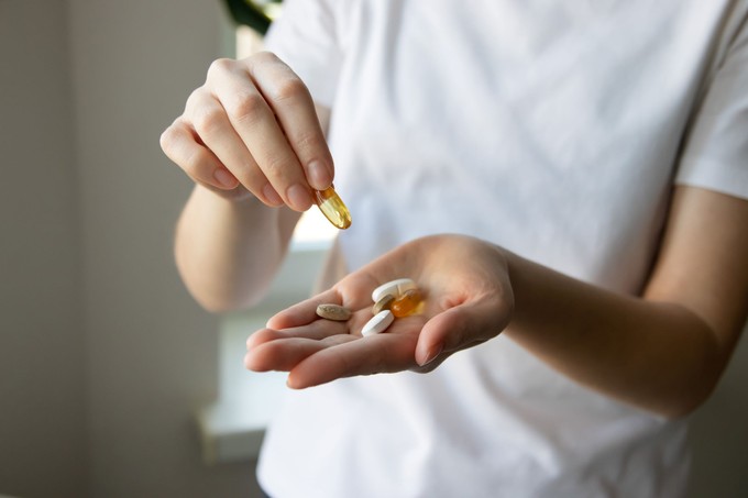 Ezek a jelek utalhatnak arra, hogy túlzásba viszi a táplálék-kiegészítők szedését című cikk nyitóképe