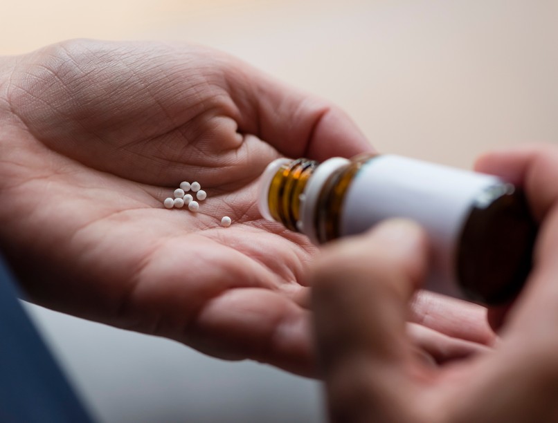 homeopátia, természetes gyógyszer, étrend-kiegészítő, Dobson Szabolcs