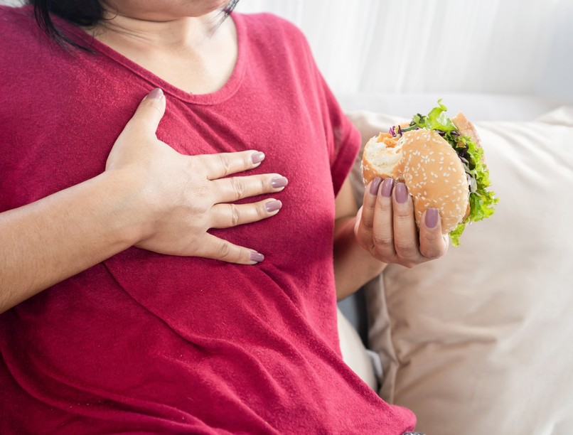 reflux, gyomorsav, tünet, savas íz, kezelés