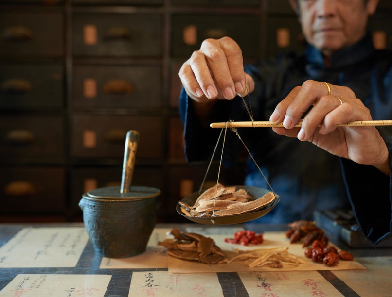 gyógynövények, gyógygombák, daganatterápia, rák, daganatellenes szerek, rosszindulatú daganat, rózsameténg, rezveratrol, kurkuminoidok, lándzsás útifű, baikalein