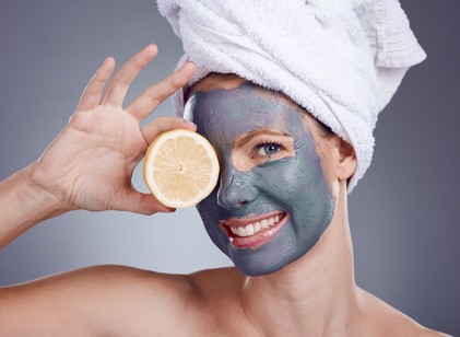 Ünnepi maradékok új szerepben: karácsonyi alapanyagok a bőrápolásban című cikk nyitóképe