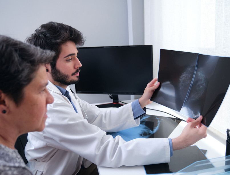 mellrák emlőrák daganat stádium tünetek vizsgálat kezelés