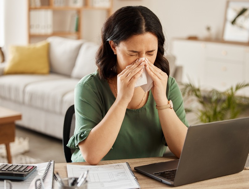 nátha poratka allergia tünetei lakás