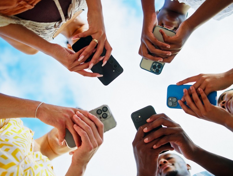 mobiltelefon függőség oka fomo