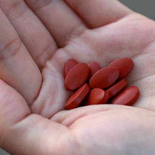 Szedhetem egyszerre a vas tablettát a cinkkel? Az orvos válaszol   című cikk nyitóképe