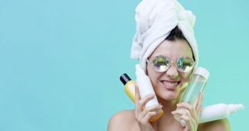 Filléres otthoni hajmaszk, amitől tükörsima a haj: ez az édességhez használt alapanyag lett a szöszös hajak új kedvence!