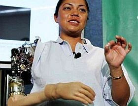 Jobb a bionikus kéz?