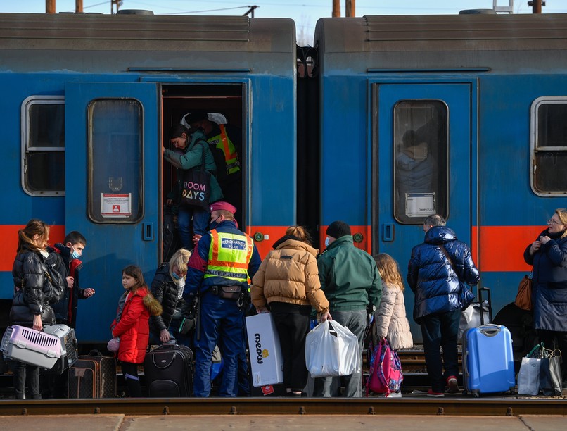 Ukrajna, menekült, egészségügy, segítségnyújtás Ukrajna