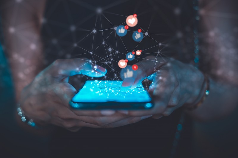 Megbetegedett a Facebook, a Messenger és az Insta - százezreket jelentkeztetettnek ki az oldalak