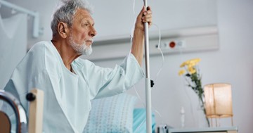  Nem demencia, mégis ijesztő: ezért lehet hirtelen zavart egy idős családtag kórházi kezelés után 