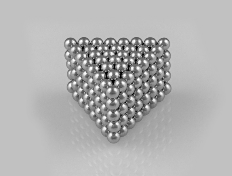 életveszélyes mágnes golyó játék 