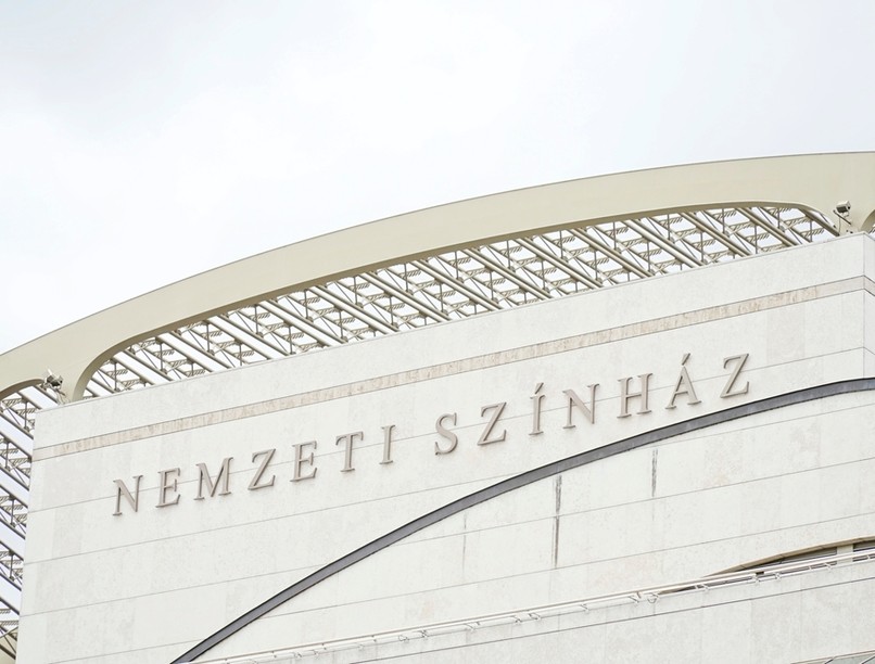 nemzeti színház, baleset, alföldi róbert