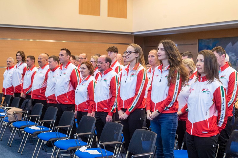 Nemsokára kezdődik a világjáték, letették az esküt a válogatott szervátültetett sportolók