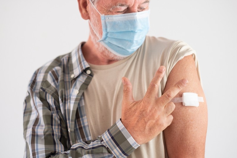 Ettől reméli a kormány, hogy rakétasebességgel lő ki a 3. oltást kérők száma