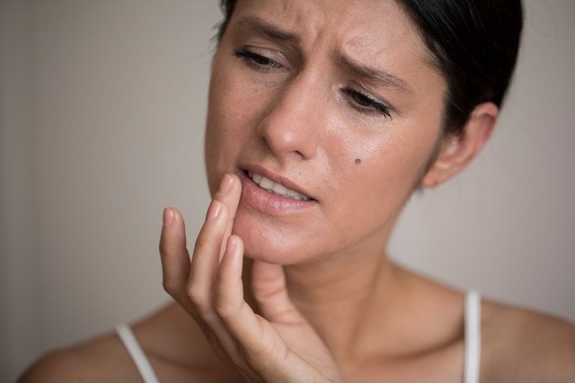 Kisnyálmirigy biopszia után a szám fele érzéketlen – mit tegyek? Az orvos válaszol