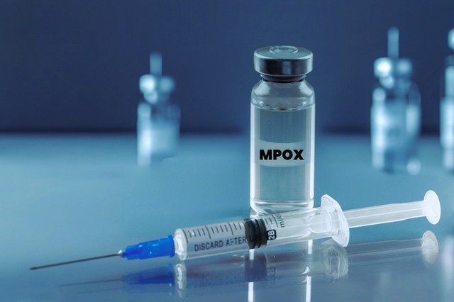 Majomhimlő: több mint 122 ezer adag vakcina szállítását felügyeli az Európai Bizottság