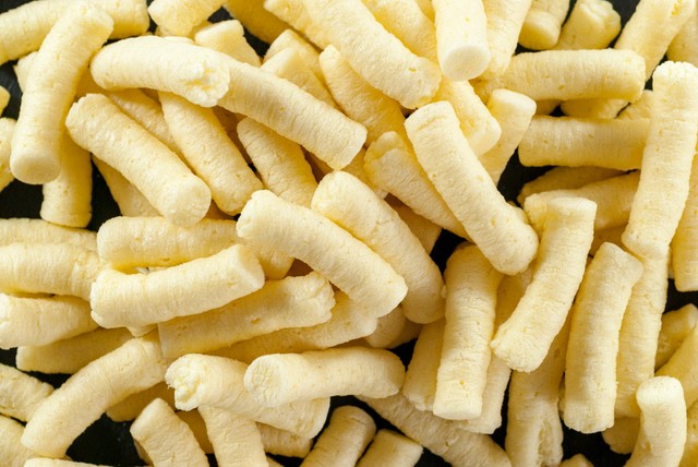 Penészgombát találtak több "pufiban" extrudált kukoricapehely snackben