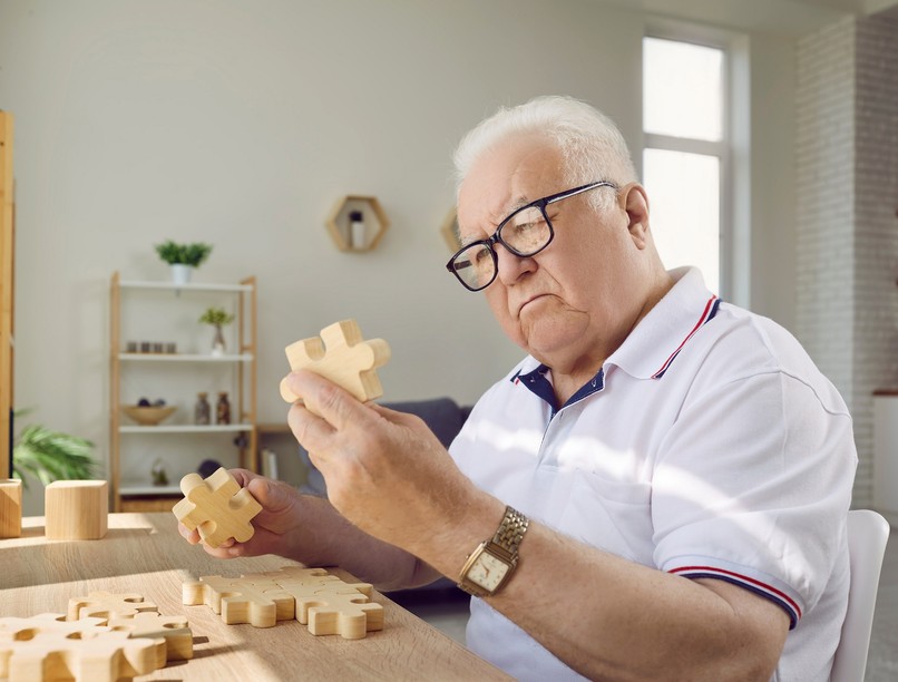 mi az Alzheimer-kór 5 korai figyelmezető jel tünet kezelés