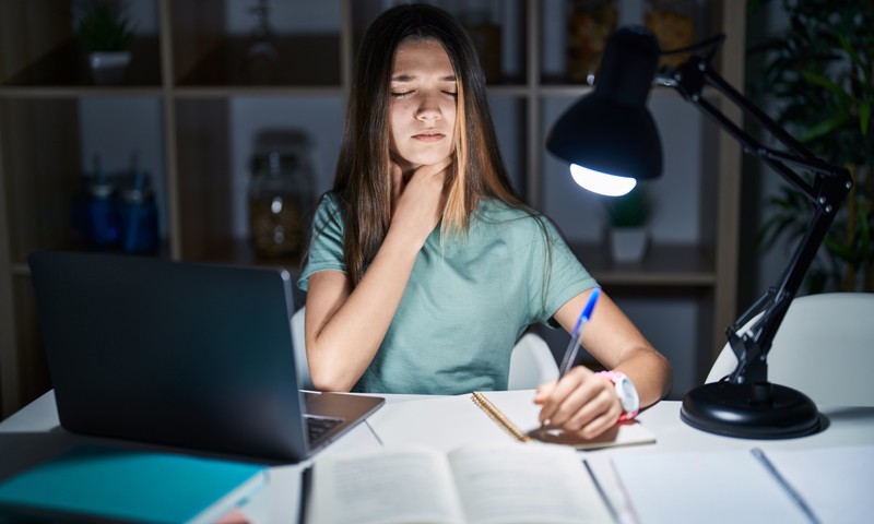 Hangszalagbénulás: ilyen tünetekkel jár, amikor koronavírus okozza