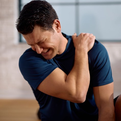 Sokan csak legyintenek a vállfájdalomra – pedig a májrákot is jelezhet című cikk nyitóképe