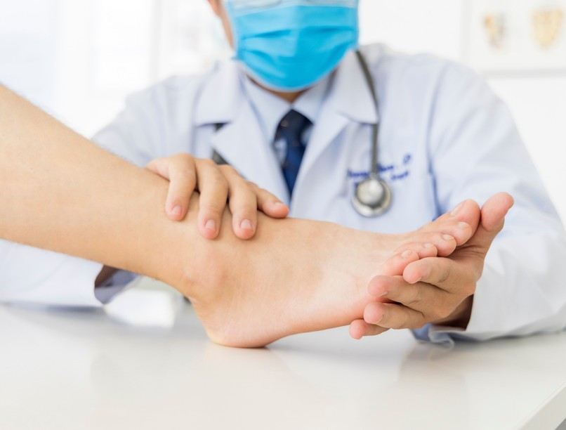 lúdtalp, oka, kezelése, orvos