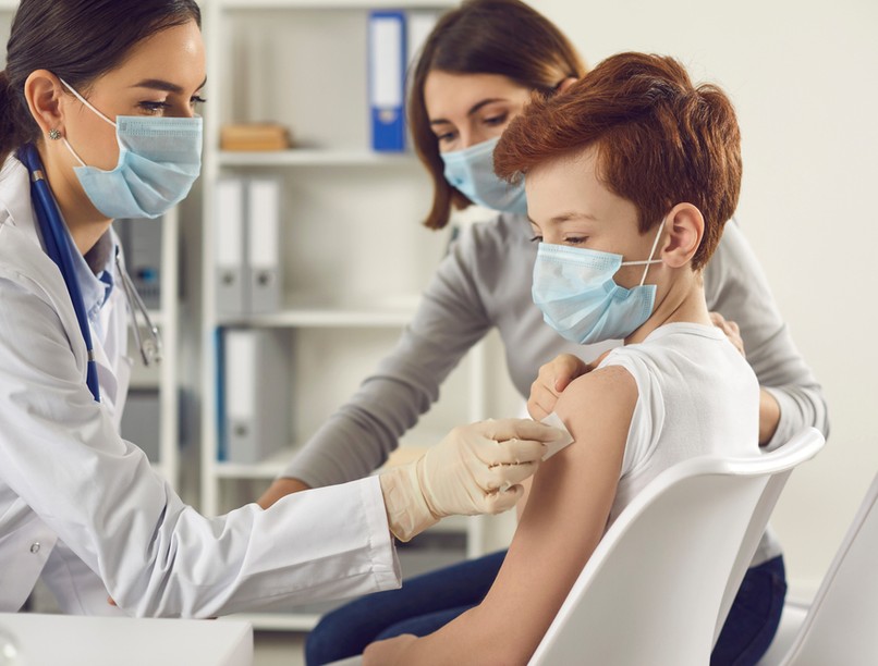 kronavírus, oltás, vakcina, gyermek, iskolakezdés, oltási akció