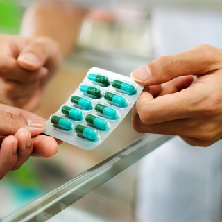 Milyen gyakran lehet antibiotikumot szedni? Ezt kell tudnia, mielőtt újabb antibiotikum-kúrába kezd című cikk nyitóképe